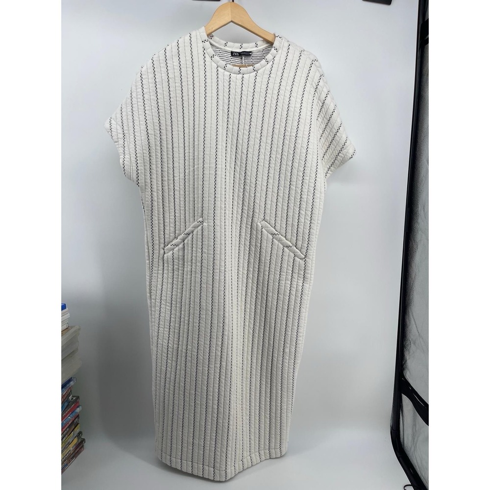 ZARA Textured Stripe Tunic Dress Knit Midi White Black Short Sleeve Pockets M
